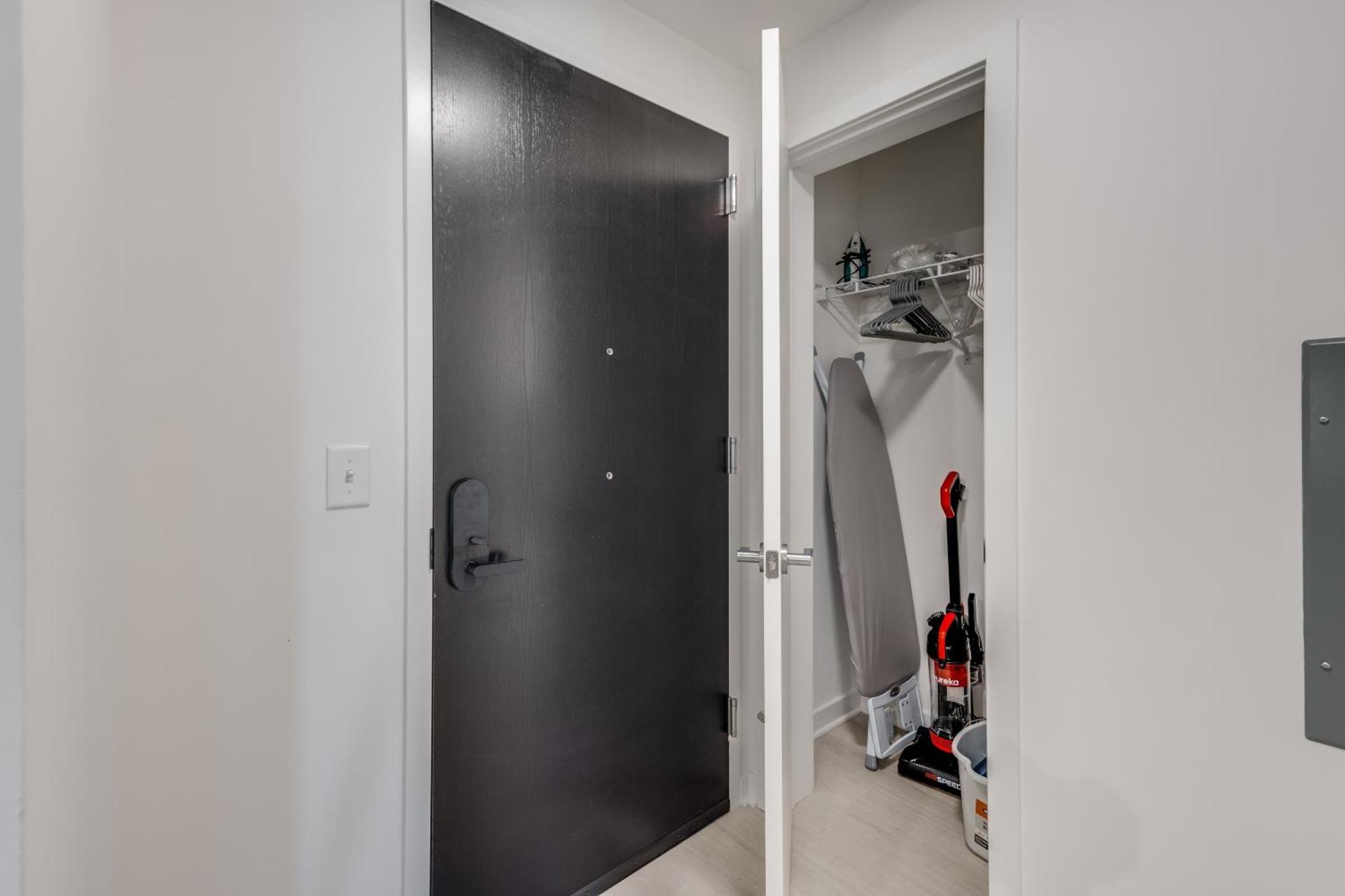 Global Luxury Suites At Capitol Hill Washington Room photo